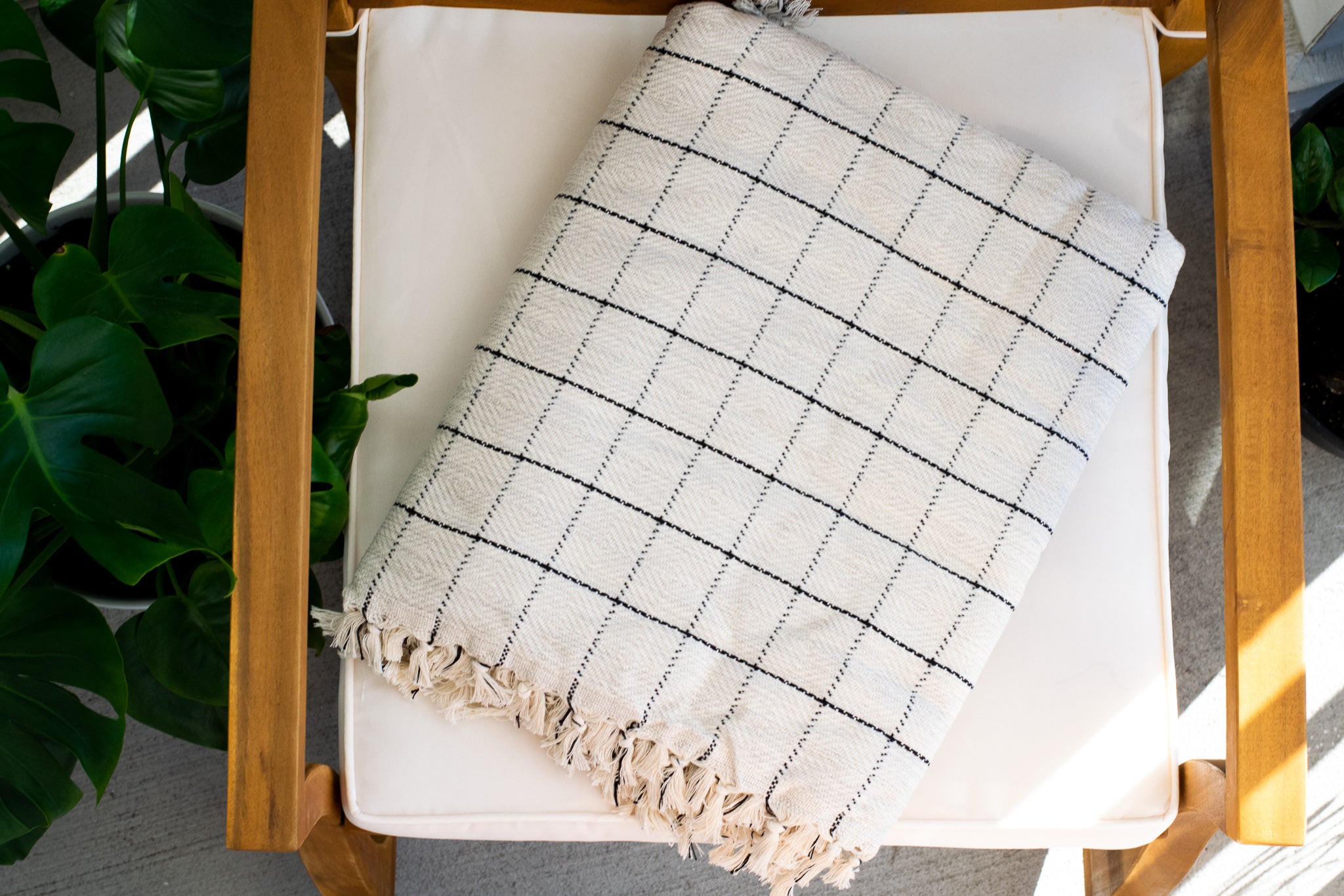 Naz | 100% Turkish Cotton XL Windowpane Throw Blanket