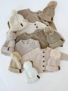 OLIVE & CRADLE - Baby Beanie Knit Hat with Pom Pom: Cream/light rice / Xs/nb-2m