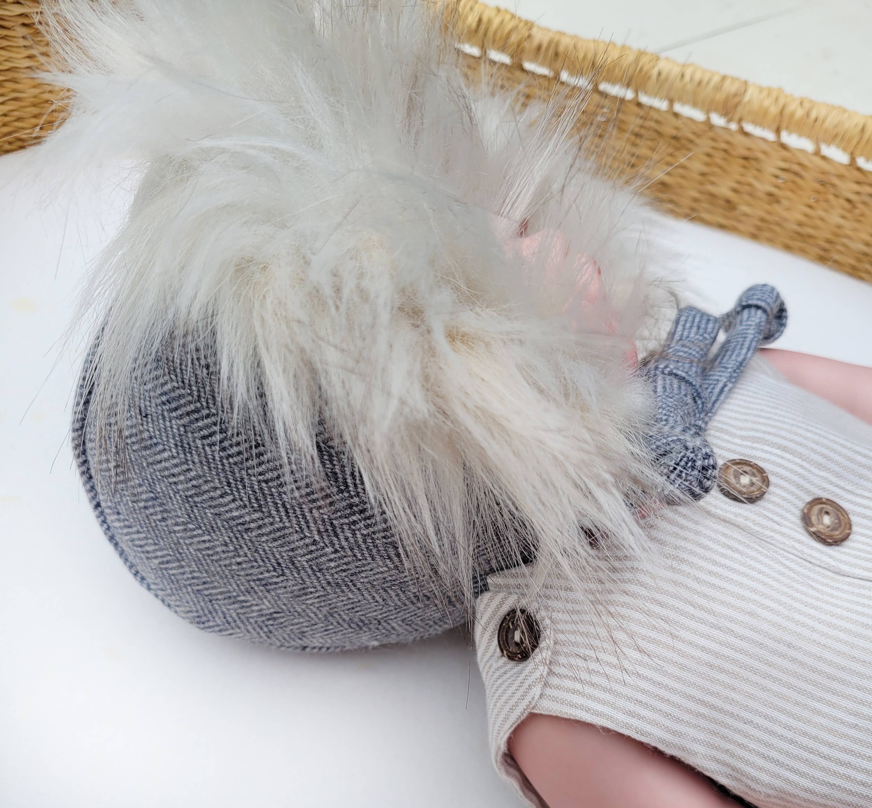 OLIVE & CRADLE - Baby wool Bonnet Hat Warm Winter Sherpa lined Pom Fur option: 0-3M / NO fur