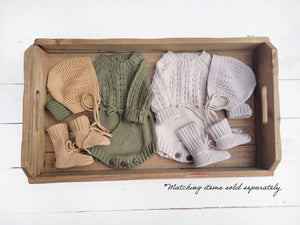 OLIVE & CRADLE - Baby Knit booties Cotton crochet look Newborn matching socks: Coco speckled booties / NB/2m