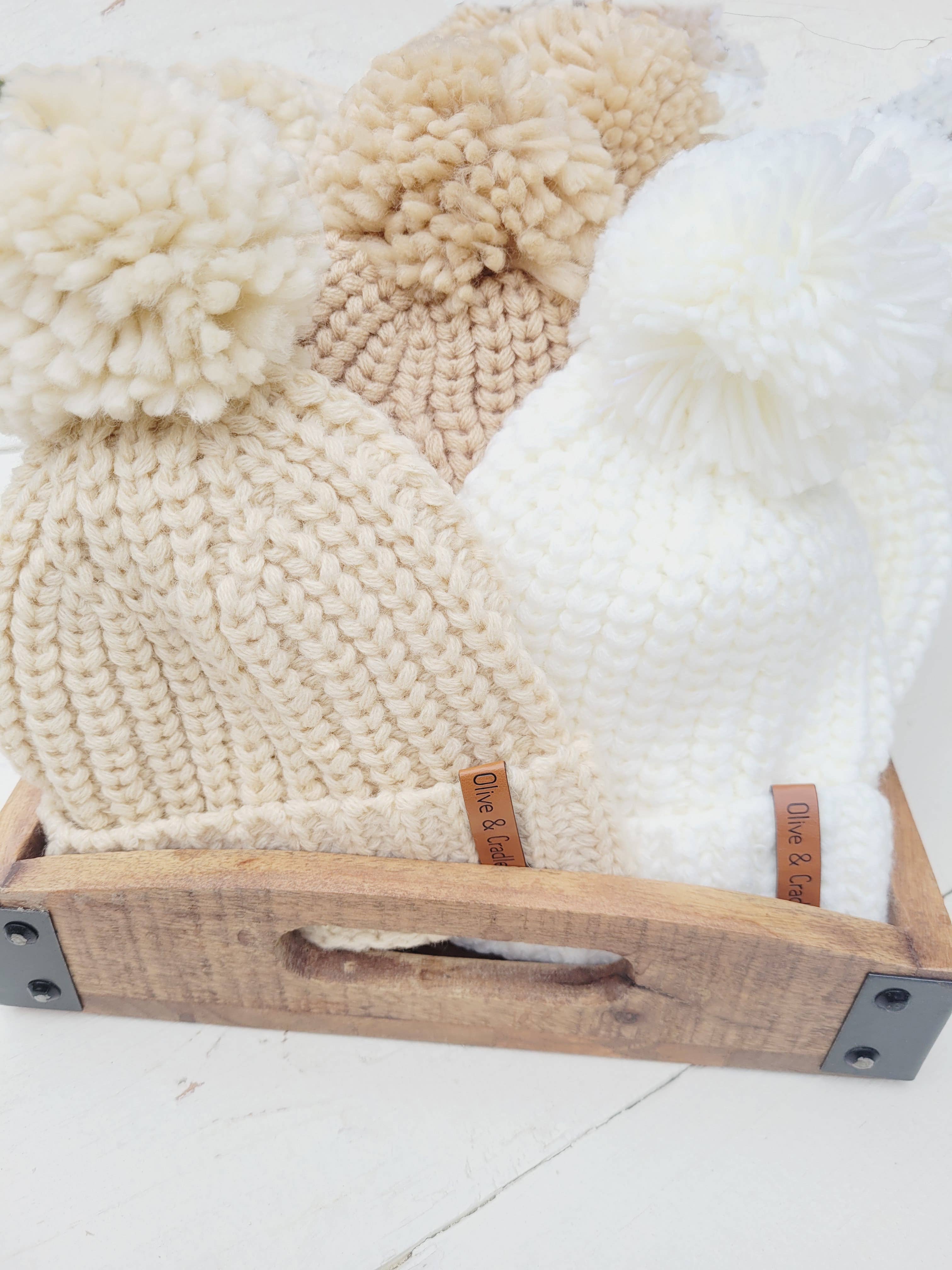 OLIVE & CRADLE - Baby Beanie Knit Hat with Pom Pom: Cream/light rice / Xs/nb-2m